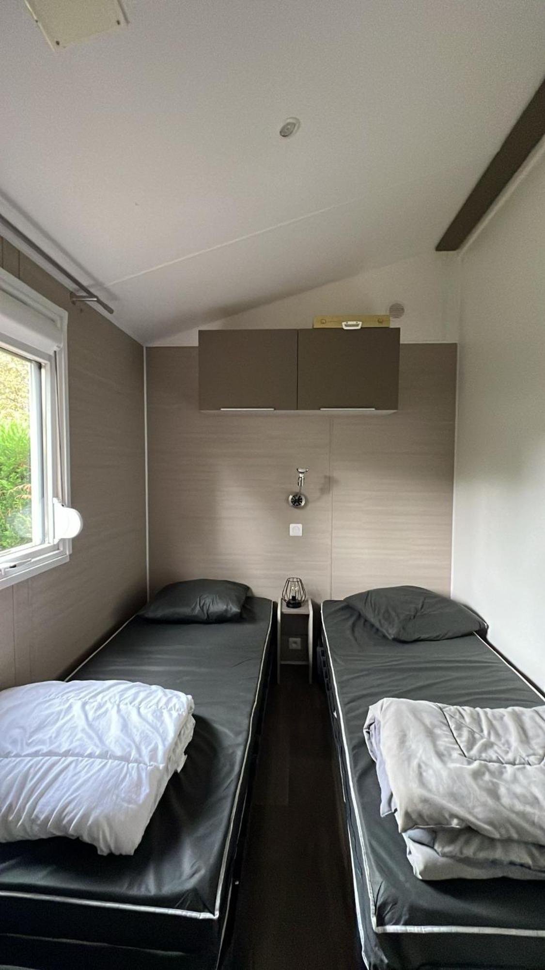 Mobil Home Amenage 2 Chambres La Teste Camping**** Buitenkant foto